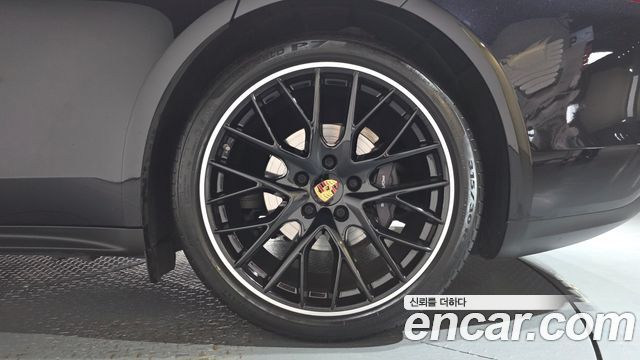Porsche Panamera 2019 — photo 7