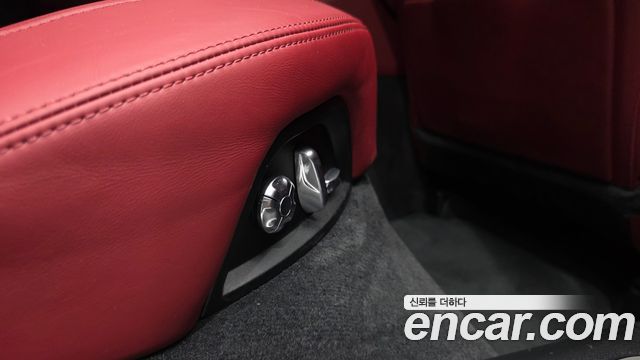 Porsche Panamera 2019 — photo 32