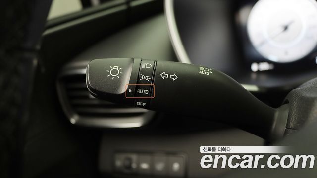 Hyundai Santafe 2023 — photo 14