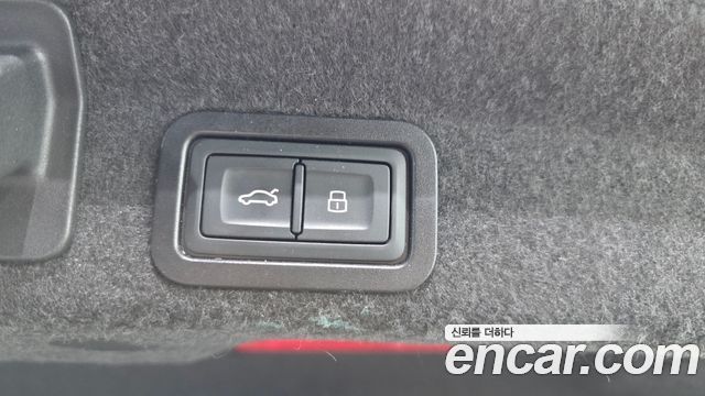 Audi A6 2020 — photo 23