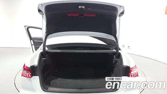 Audi A6 2020 — photo 24