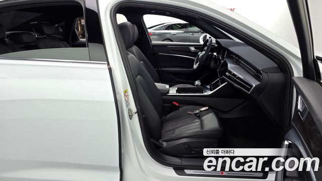 Audi A6 2020 — photo 16