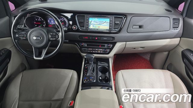 Kia Canival 2017 — photo 7