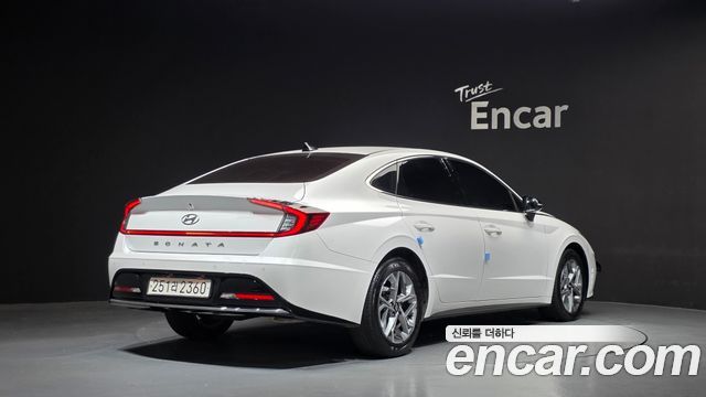 Hyundai Sonata 2023 — photo 2