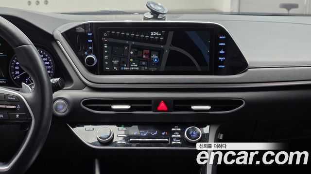 Hyundai Sonata 2023 — photo 20