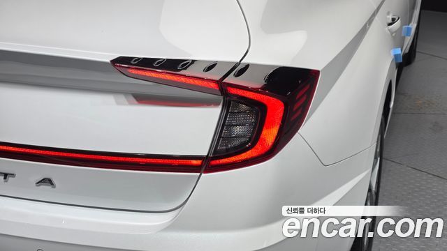 Hyundai Sonata 2023 — photo 9