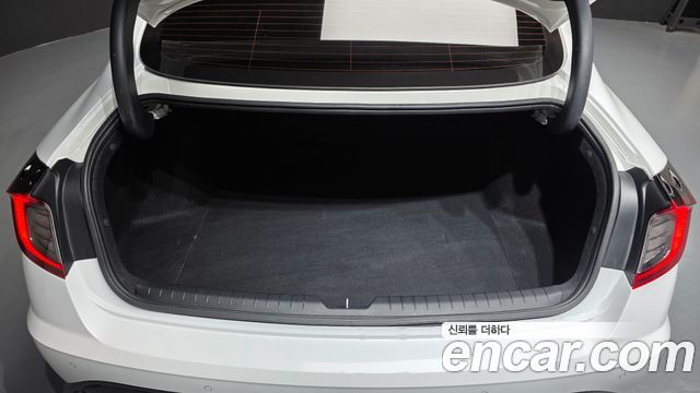 Hyundai Sonata 2023 — photo 27