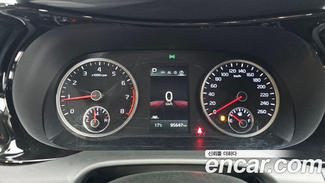 Kia K5 2023 — photo 11