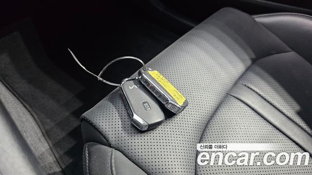 Kia K5 2023 — photo 20