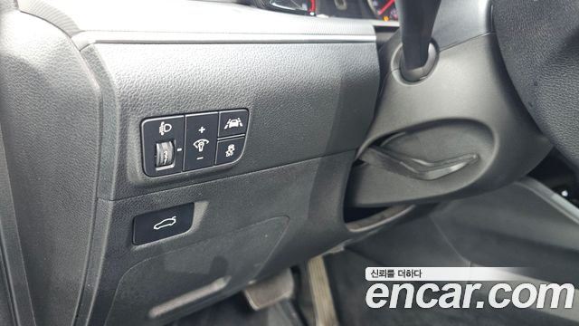 Kia K5 2023 — photo 25