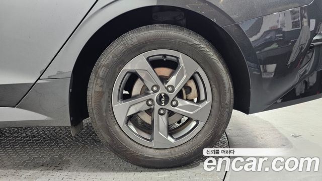 Kia K5 2023 — photo 7