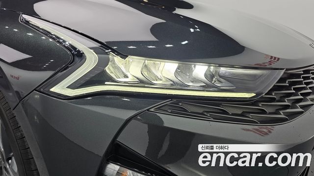 Kia K5 2023 — photo 8