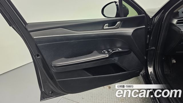 Kia K5 2023 — photo 14