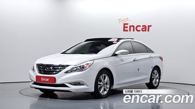 Hyundai Sonata 2010 — photo 1