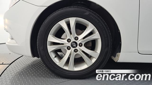 Hyundai Sonata 2010 — photo 5