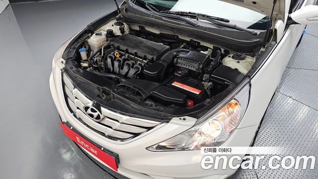 Hyundai Sonata 2010 — photo 6