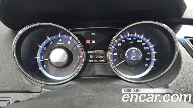 Hyundai Sonata 2010 — photo 8