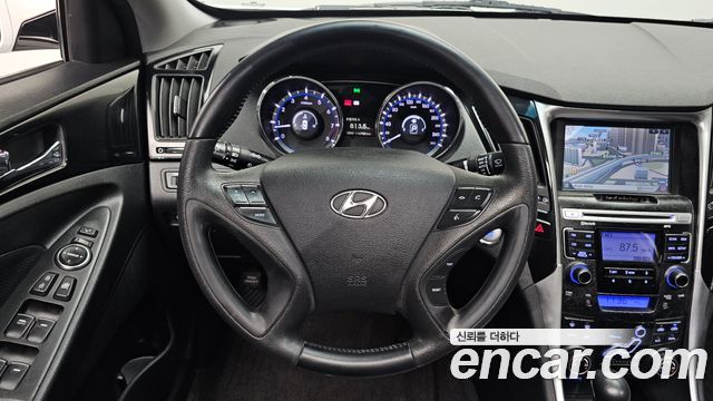Hyundai Sonata 2010 — photo 13