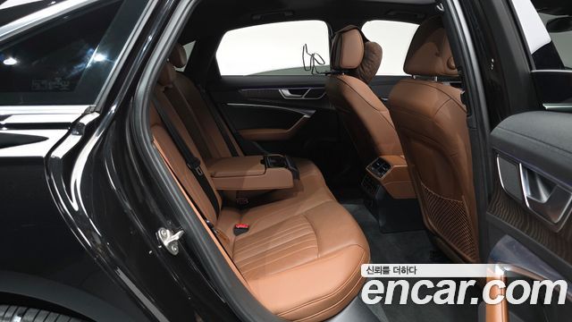 Audi A6 2020 — photo 17