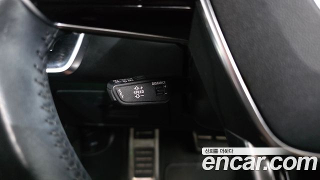 Audi A6 2020 — photo 23