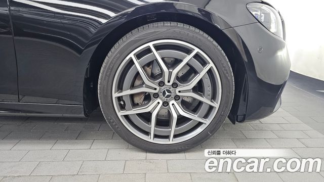 Mercedes-Benz E-Class 2021 — photo 7