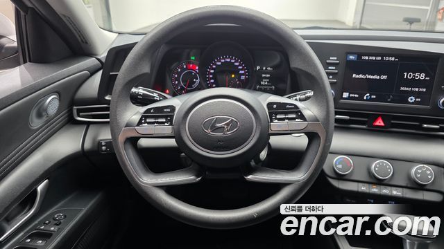 Hyundai AVANTE 2021 — photo 18