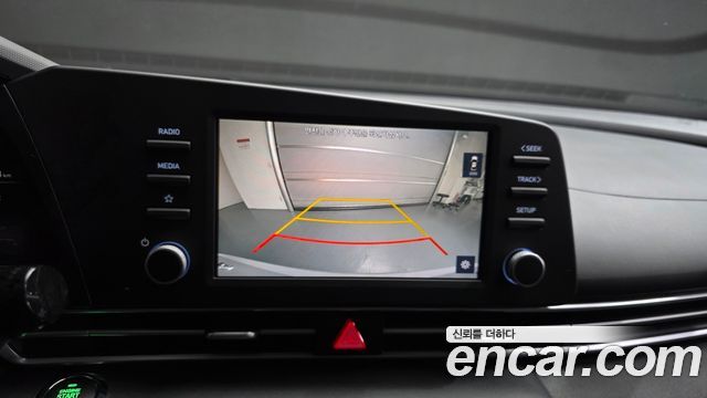 Hyundai AVANTE 2021 — photo 19