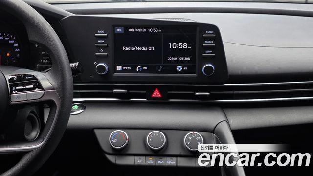 Hyundai AVANTE 2021 — photo 23