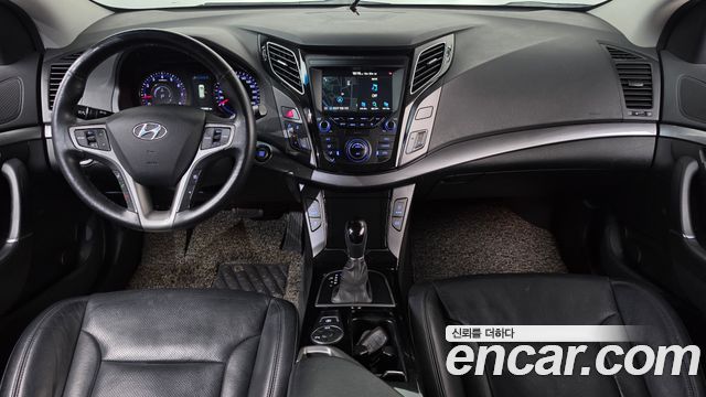 Hyundai i40 2018 — photo 10