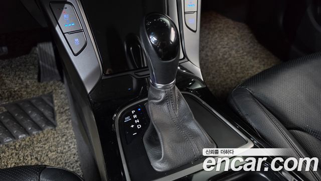 Hyundai i40 2018 — photo 12