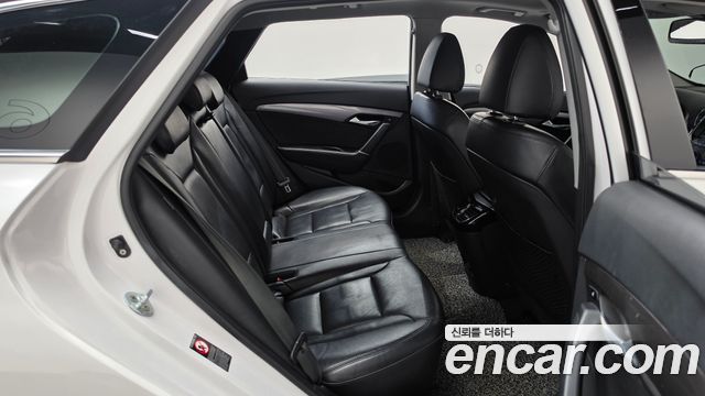 Hyundai i40 2018 — photo 17