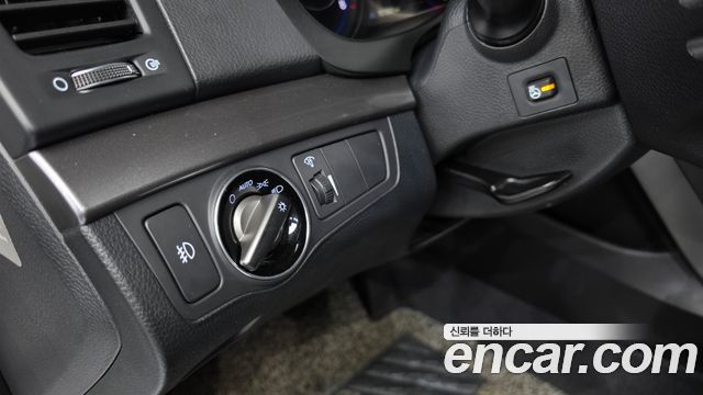 Hyundai i40 2018 — photo 28