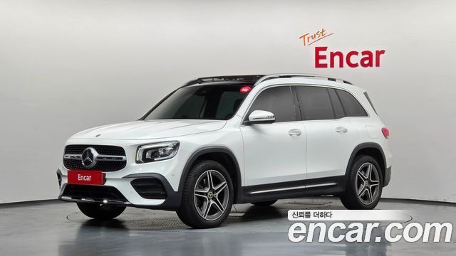 Mercedes-Benz GLB-Class 2021 — photo 1