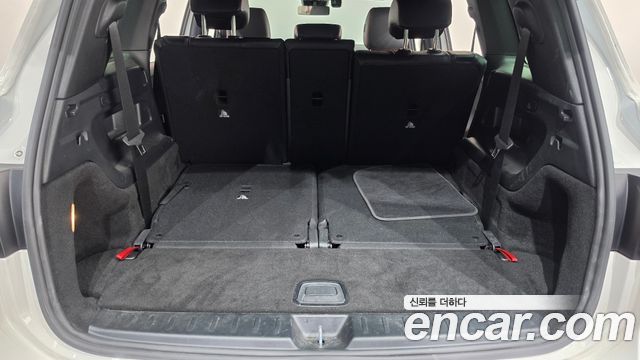 Mercedes-Benz GLB-Class 2021 — photo 25