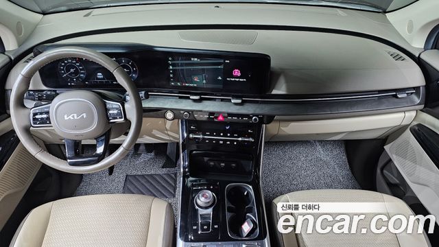 Kia Canival 2023 — photo 7