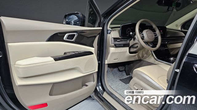 Kia Canival 2023 — photo 10
