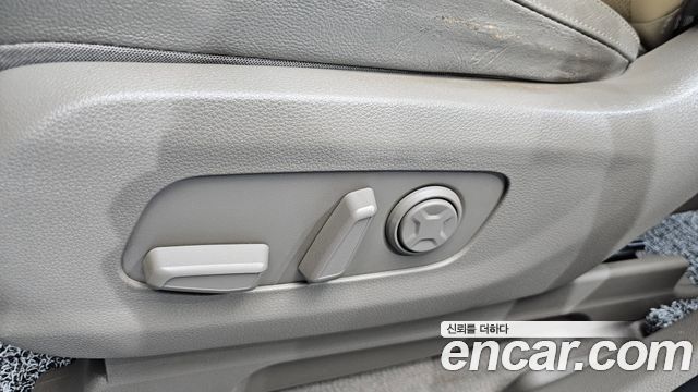 Kia Canival 2023 — photo 12