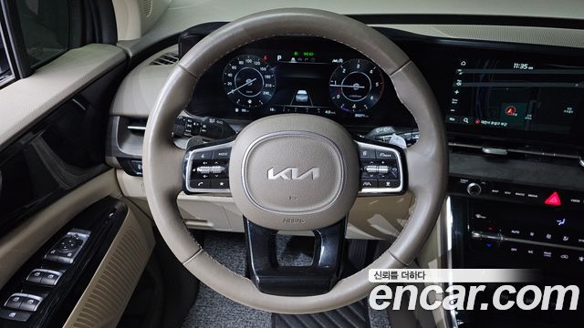 Kia Canival 2023 — photo 14