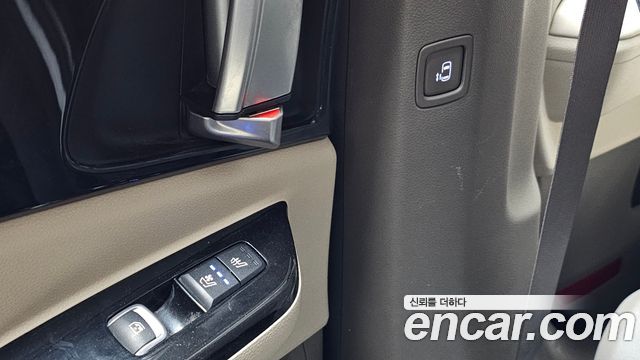 Kia Canival 2023 — photo 19