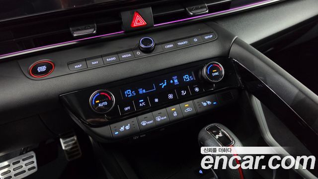 Hyundai AVANTE 2024 — photo 29