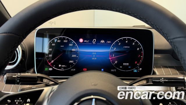 Mercedes-Benz C-Class 2026 — photo 13