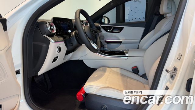 Mercedes-Benz C-Class 2026 — photo 16