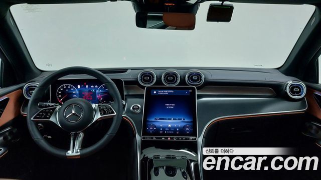 Mercedes-Benz GLC-Class 2026 — photo 7
