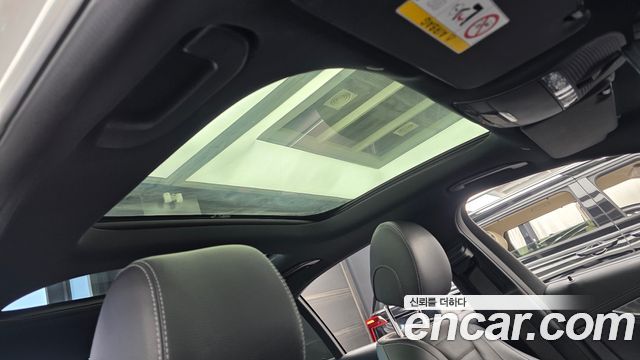 Mercedes-Benz E-Class 2022 — photo 22
