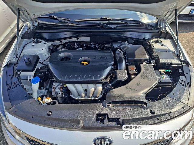 Kia K5 2017 — photo 7