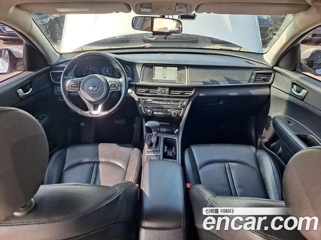 Kia K5 2017 — photo 9