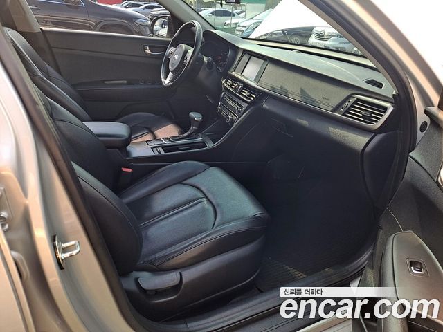 Kia K5 2017 — photo 12