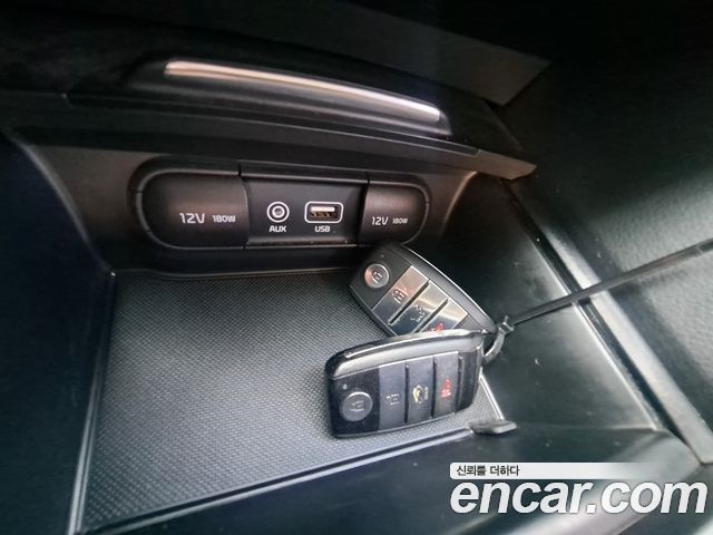 Kia K5 2017 — photo 20