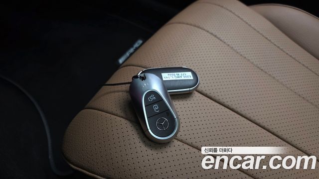 Mercedes-Benz E-Class 2026 — photo 22