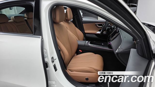 Mercedes-Benz E-Class 2026 — photo 16